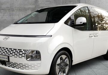 Hyundai STARIA 9.900 km 42.990 &euro; Berlin Tegel 13509