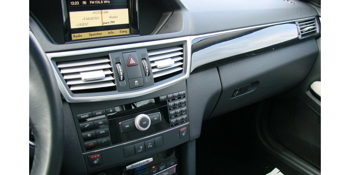 Mercedes-Benz E 220 CDI Avantgarde BlueEfficiency Multikontursit 141.322 km 14.980 &euro; Falkensee 14612