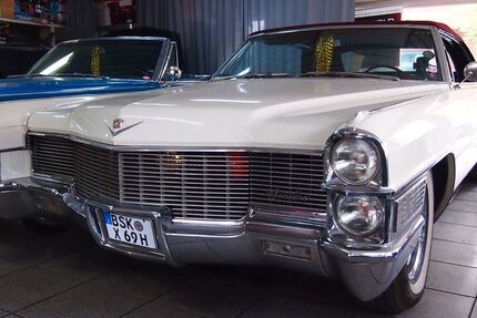 Cadillac Deville 999.999 km 46.900 &euro; Berlin 13437
