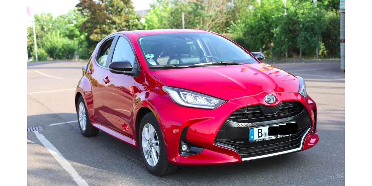 Mazda 2 Hybrid 35.000 km 21.390 &euro; Berlin 12159