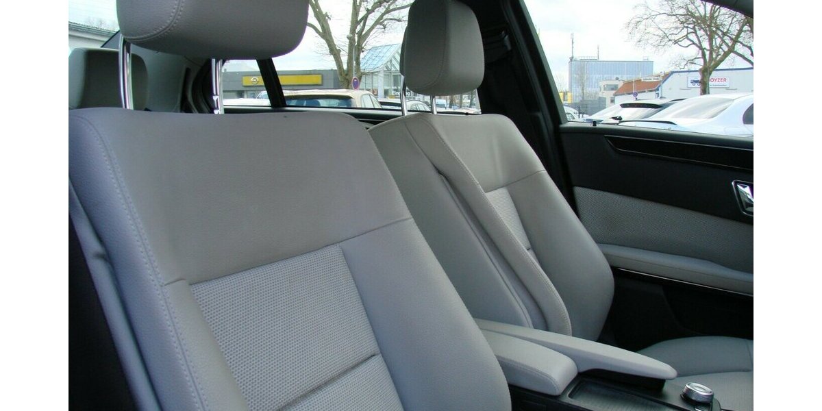 Mercedes-Benz E 220 CDI Avantgarde BlueEfficiency Multikontursit 141.322 km 14.980 &euro; Falkensee 14612