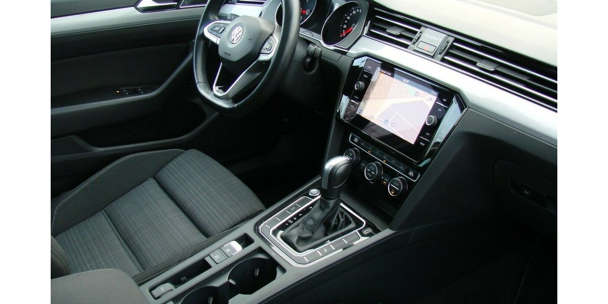 VW Passat 2.0TDi Business Panorama ACC IQ.Light 142.589 km 15.980 &euro; Falkensee 14612