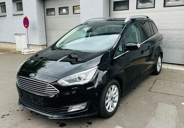 Ford Grand C-Max 49.123 km 10.990 &euro; Berlin 13435