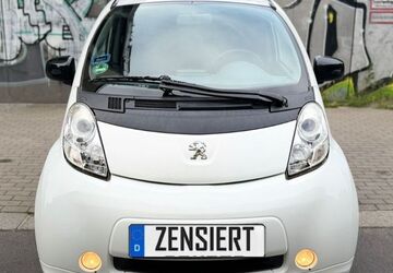 Peugeot iOn 80.000 km 4.499 &euro; berlin 12527