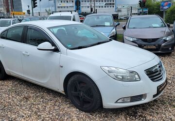 Opel Insignia 277.705 km 3.300 &euro; Potsdam 14480