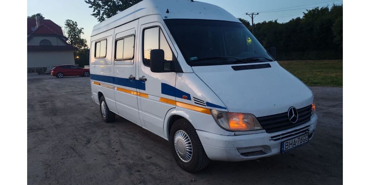 Mercedes-Benz Sprinter 284.000 km 4.400 &euro; Berlin 15749