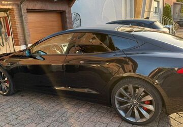Tesla Model S 105.800 km 34.700 &euro; Lünen 44532