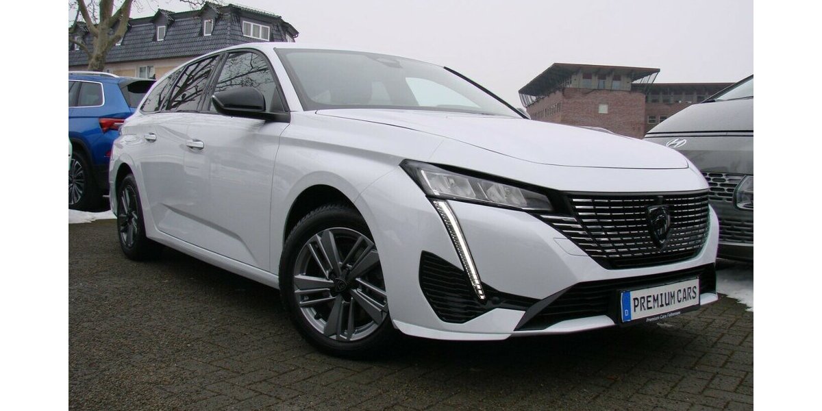 Peugeot 308 1.5L Allure ACC AHK LED Navi Kamera 34.524 km 21.980 &euro; Falkensee 14612