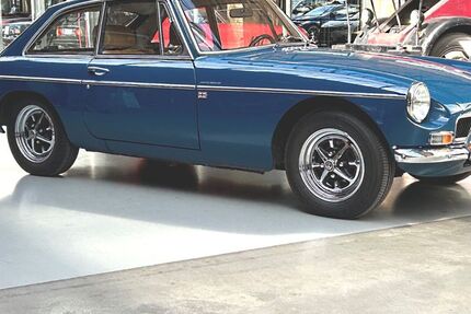 MG B 82.575 km 24.900 &euro; Berlin 10553