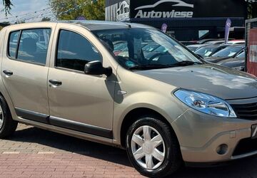 Dacia Sandero 67.950 km 4.490 &euro; BERLIN 13127