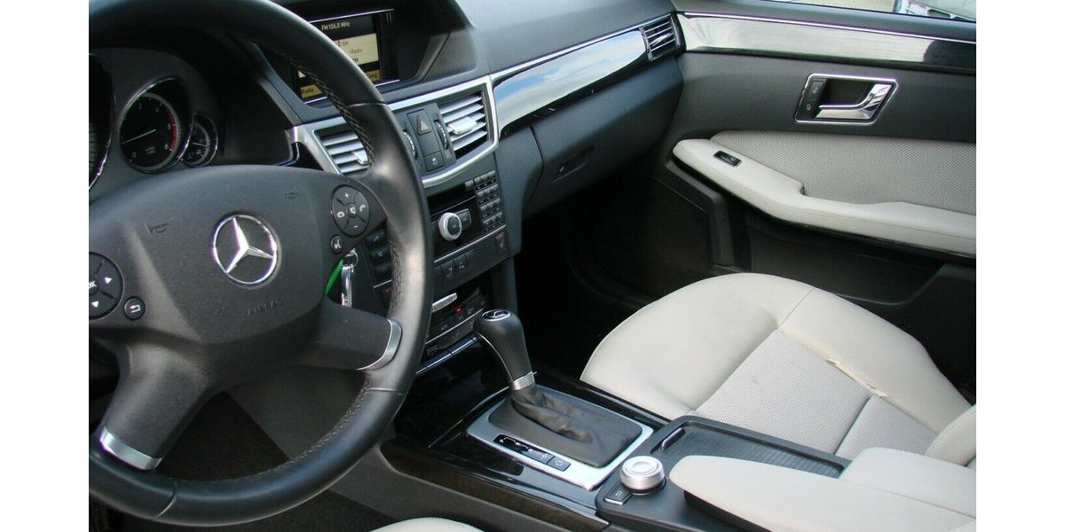 Mercedes-Benz E 220 CDI Avantgarde BlueEfficiency Multikontursit 141.322 km 14.980 &euro; Falkensee 14612