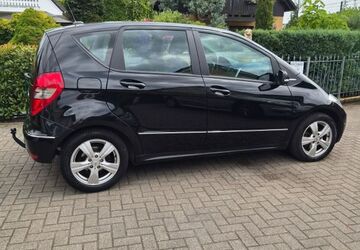 Mercedes-Benz A 180 96.500 km 5.900 &euro; Berlin 12683