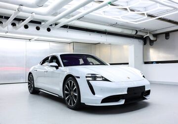 Porsche Taycan 145.000 km 59.900 &euro; Berlin 10625