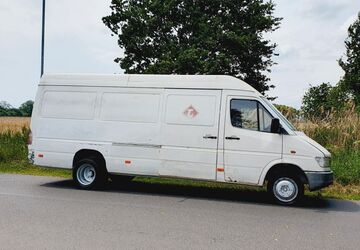 Mercedes-Benz Sprinter 175.665 km 4.200 &euro; Berlin 13629