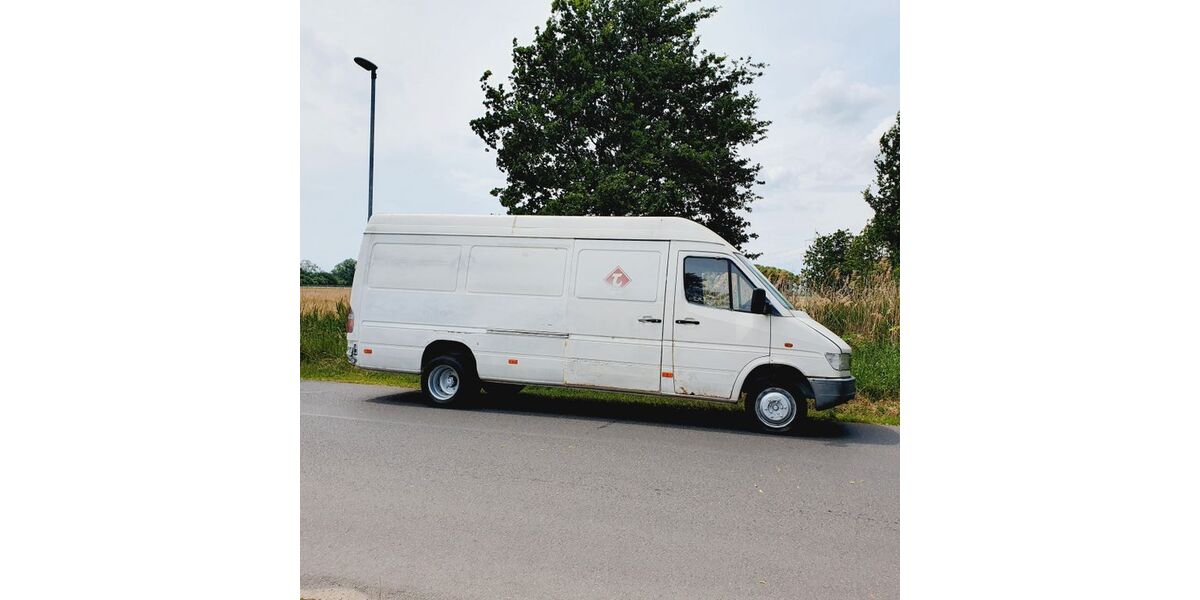 Mercedes-Benz Sprinter 175.665 km 4.200 &euro; Berlin 13629