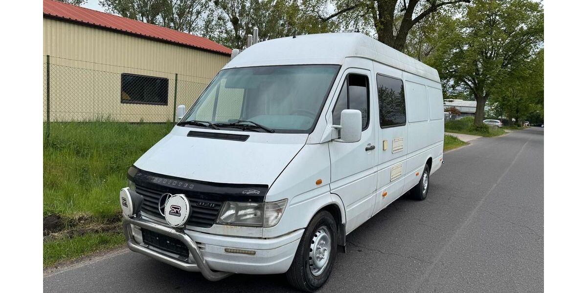 Mercedes-Benz Sprinter 179.887 km 5.600 &euro; Berlin 13629