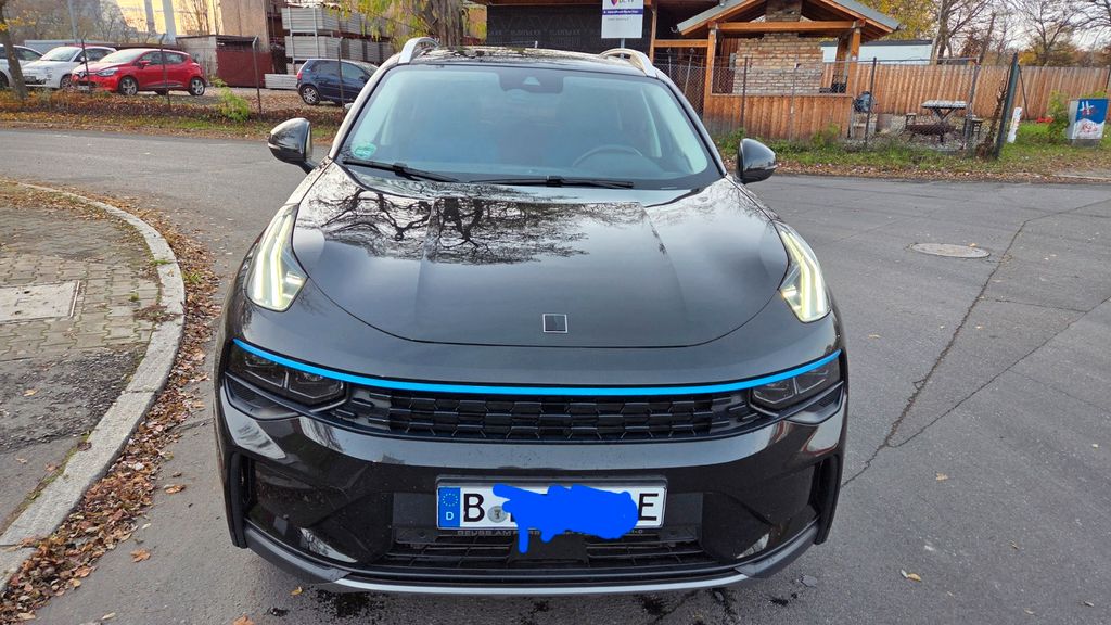 Lynk & Co 01 84.500 km 18.900 &euro; Berlin 13629