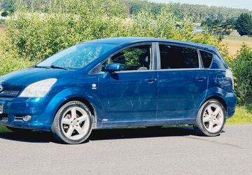 Toyota Corolla Verso 146.554 km 3.300 &euro; Berlin 13629