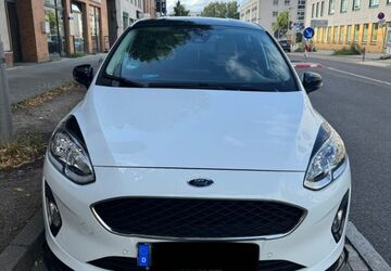 Ford Fiesta 34.800 km 14.700 &euro; Berlin 12627