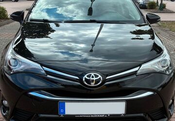 Toyota Avensis 139.000 km 13.400 &euro; Potsdam 14478