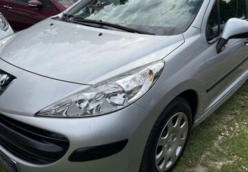 Peugeot 207 124.000 km 2.250 &euro; Mahlow 15831