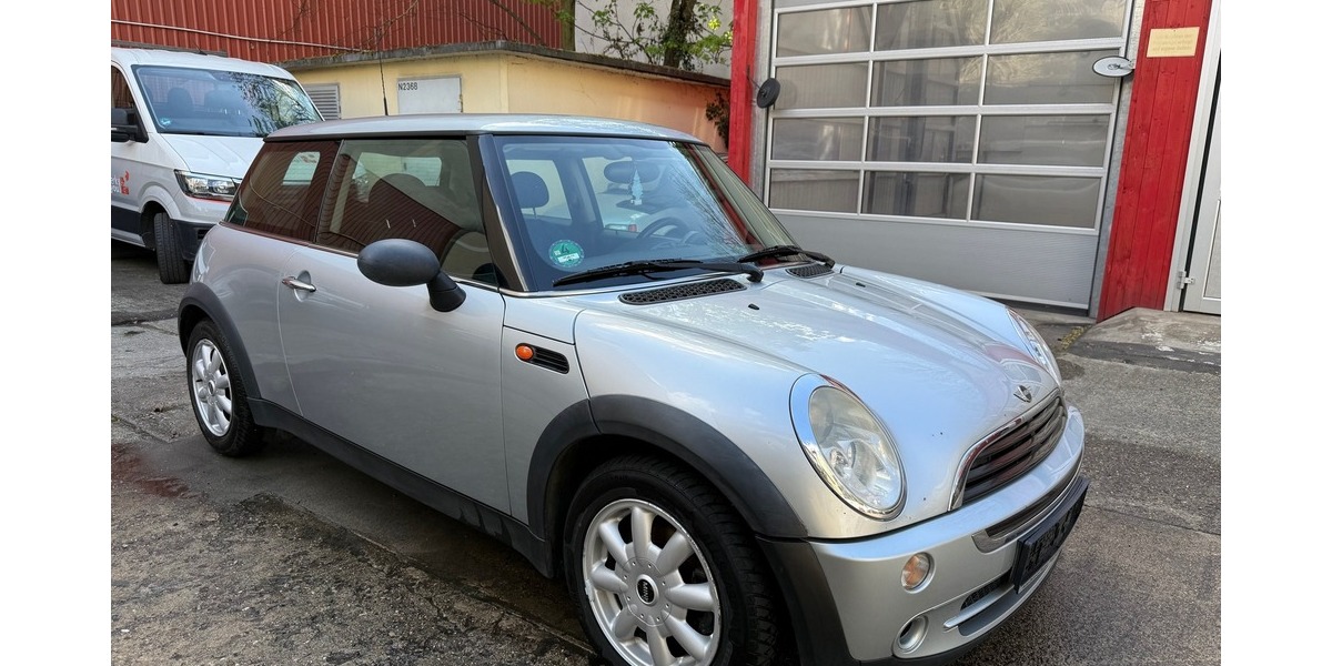 Mini One_MINI_1,6_Klima_Tempomat 184.000 km 900 &euro; Berlin 10247