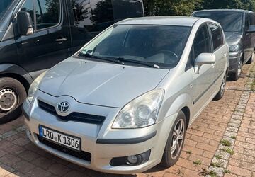 Toyota Corolla Verso 245.000 km 2.950 &euro; Berlin 10245