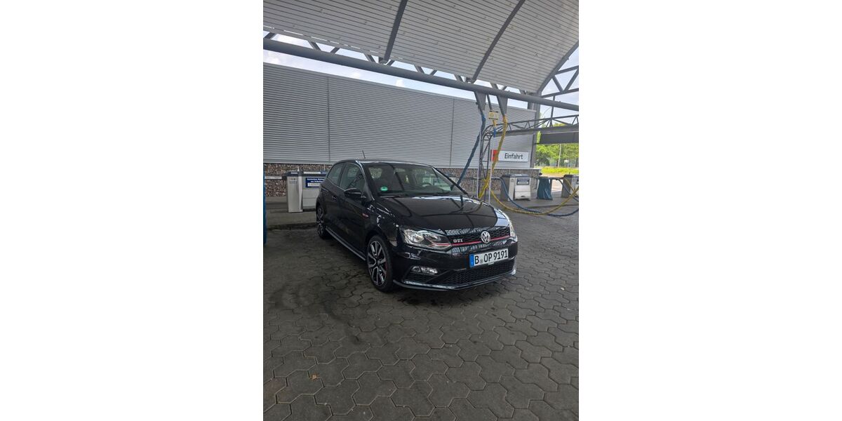 VW Polo 66.000 km 13.700 &euro; Berlin 13629