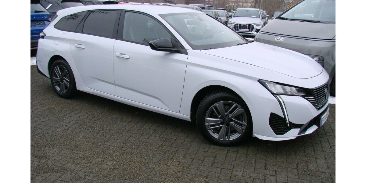 Peugeot 308 1.5L Allure ACC AHK LED Navi Kamera 34.524 km 21.980 &euro; Falkensee 14612