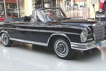Mercedes-Benz 220 19.262 km 99.800 &euro; Berlin 10553