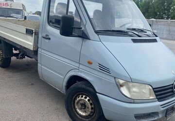 Mercedes-Benz Sprinter 298.000 km 2.799 &euro; berlin 13089