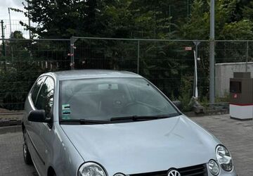 VW Polo 196.000 km 600 &euro; Berlin 10245
