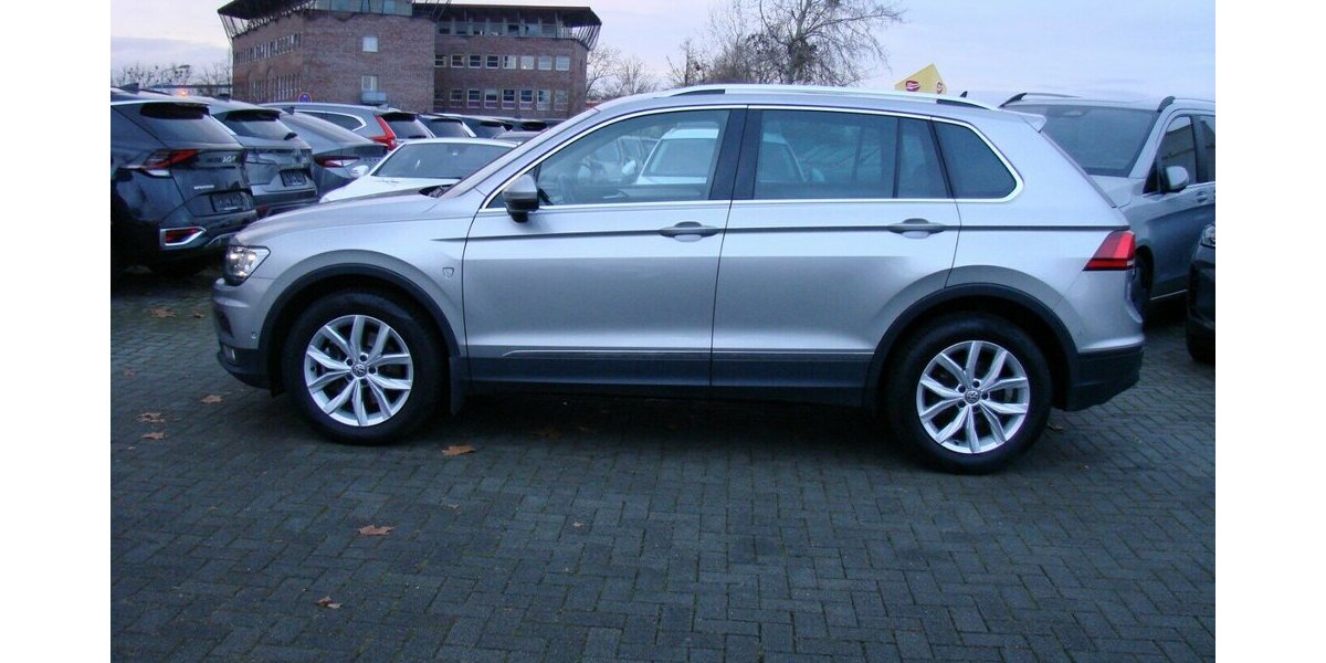 VW Tiguan 2.0TSi 4M Comfortline SHZ ACC LED AHK 69.021 km 24.480 &euro; Falkensee 14612