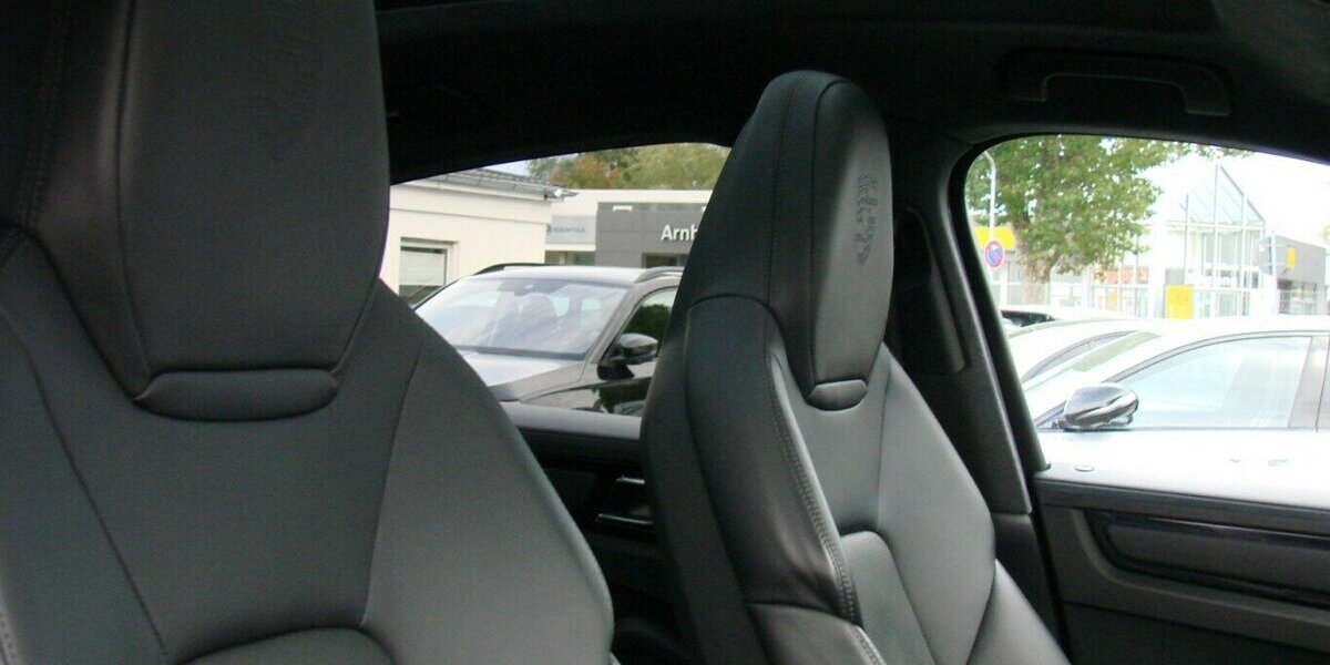 Porsche Cayenne Turbo TECHART Matrix Pano ACC Vierradlenku 79.356 km 81.980 &euro; Falkensee 14612
