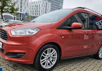 Ford Tourneo Courier 98.500 km 4.999 &euro; Berlin - Mariendorf 12107
