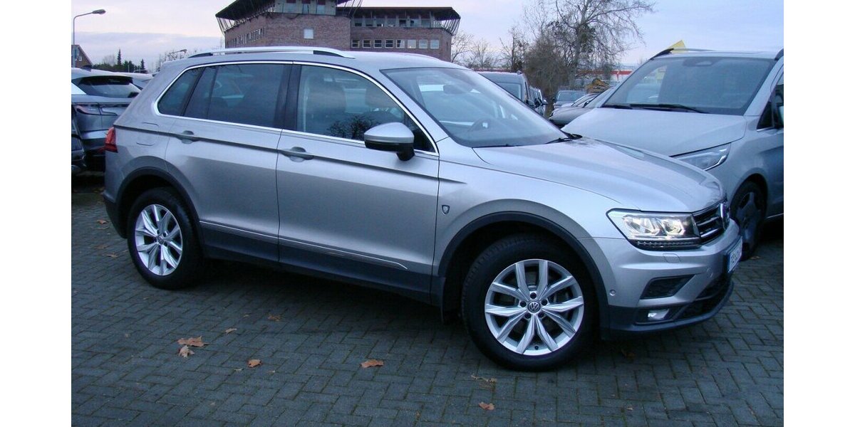 VW Tiguan 2.0TSi 4M Comfortline SHZ ACC LED AHK 69.021 km 24.480 &euro; Falkensee 14612
