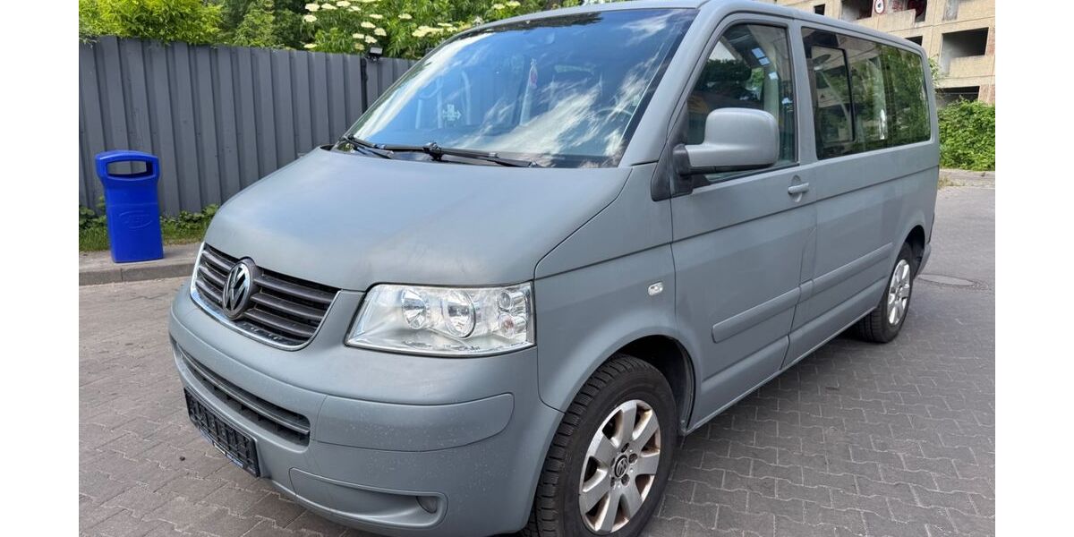 VW T5 Transporter 270.000 km 6.999 &euro; Berlin 13055