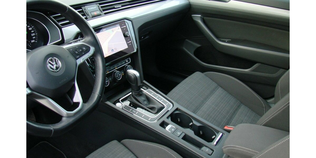 VW Passat 2.0TDi Business Panorama ACC IQ.Light 142.589 km 15.980 &euro; Falkensee 14612