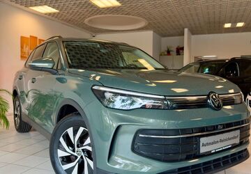 VW Tiguan 45.360 km 33.980 &euro; Berlin 13403