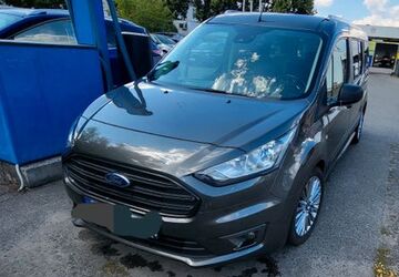 Ford Tourneo Connect 102.000 km 13.300 &euro; Hennigsdorf 16761