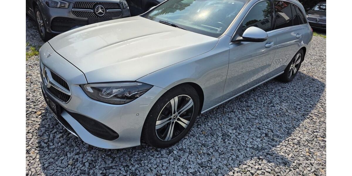 Mercedes-Benz C 200 185.650 km 17.990 &euro; Berlin 12043