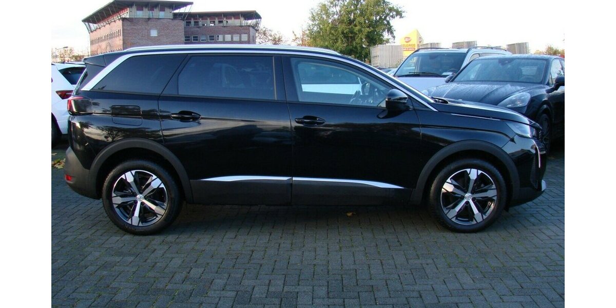 Peugeot 5008 1.2 PureTech130 Allure Pack 7-Sitzer 2WD LED 54.980 km 22.980 &euro; Falkensee 14612