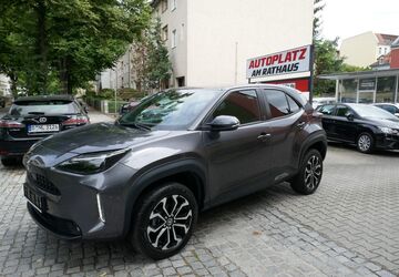 Toyota Yaris Cross 53.534 km 22.950 &euro; Berlin-Tempelhof 12105