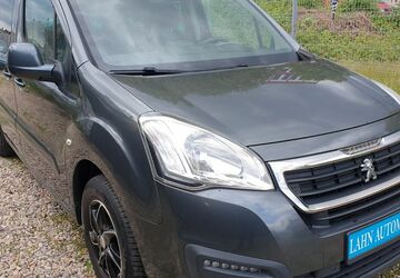 Peugeot Partner Tepee 199.524 km 7.999 &euro; Berlin 12055