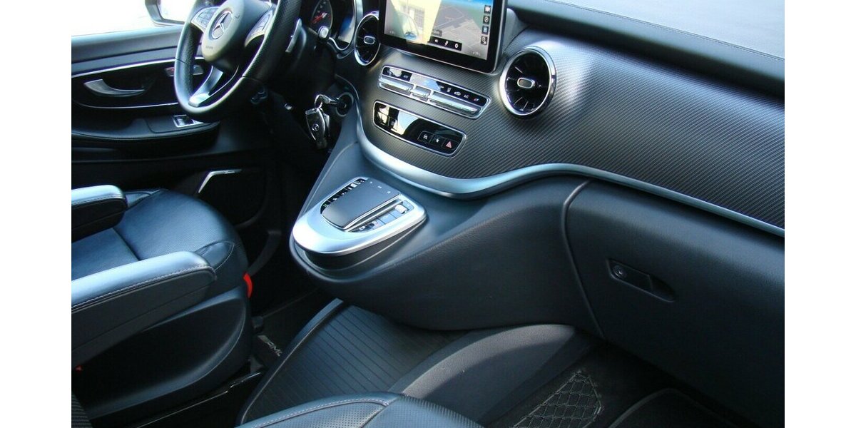Mercedes-Benz V 300 d AMG 4Matic Pano Burmester Distronic LED SH 87.893 km 54.980 &euro; Falkensee 14612