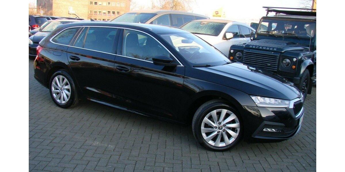 Skoda Octavia 2.0TDI Selection LED Tempomat Spurhalteass 56.838 km 23.980 &euro; Falkensee 14612