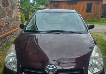 Toyota Corolla Verso 184.000 km 3.900 &euro; Berlin 12681
