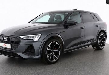 Audi e-tron 70.000 km 43.480 &euro; Berlin 12103