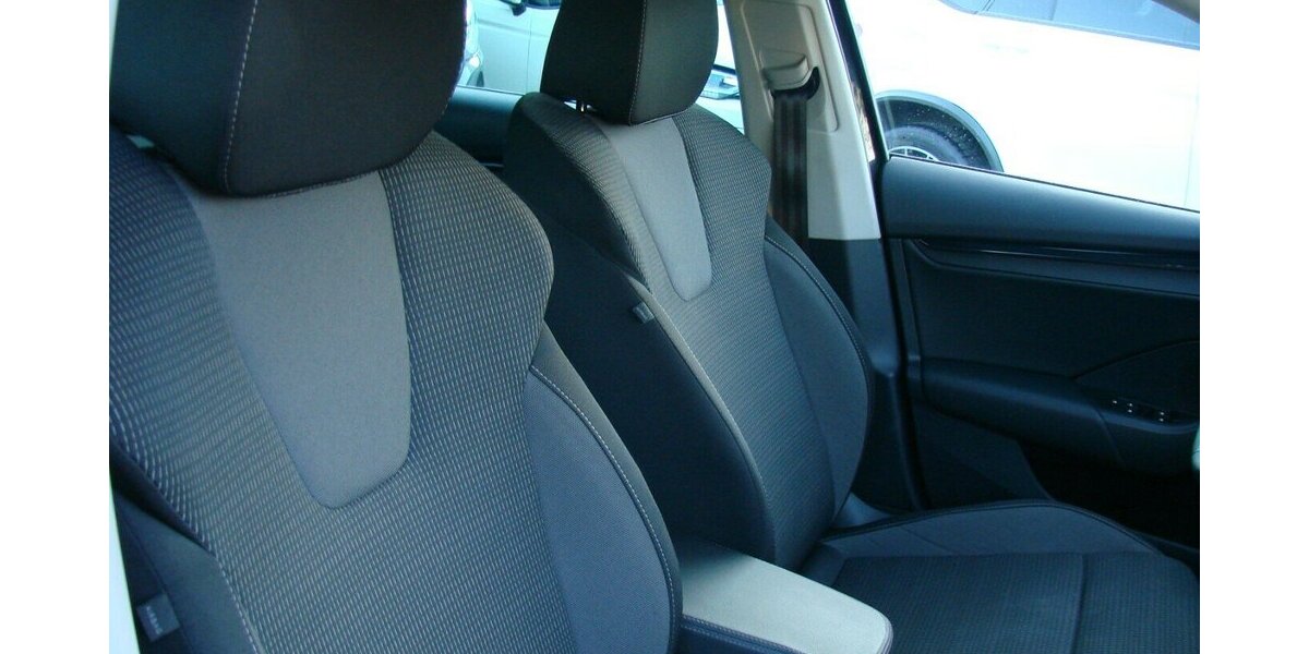Skoda Octavia 2.0TDI Selection LED Tempomat Spurhalteass 56.838 km 23.980 &euro; Falkensee 14612