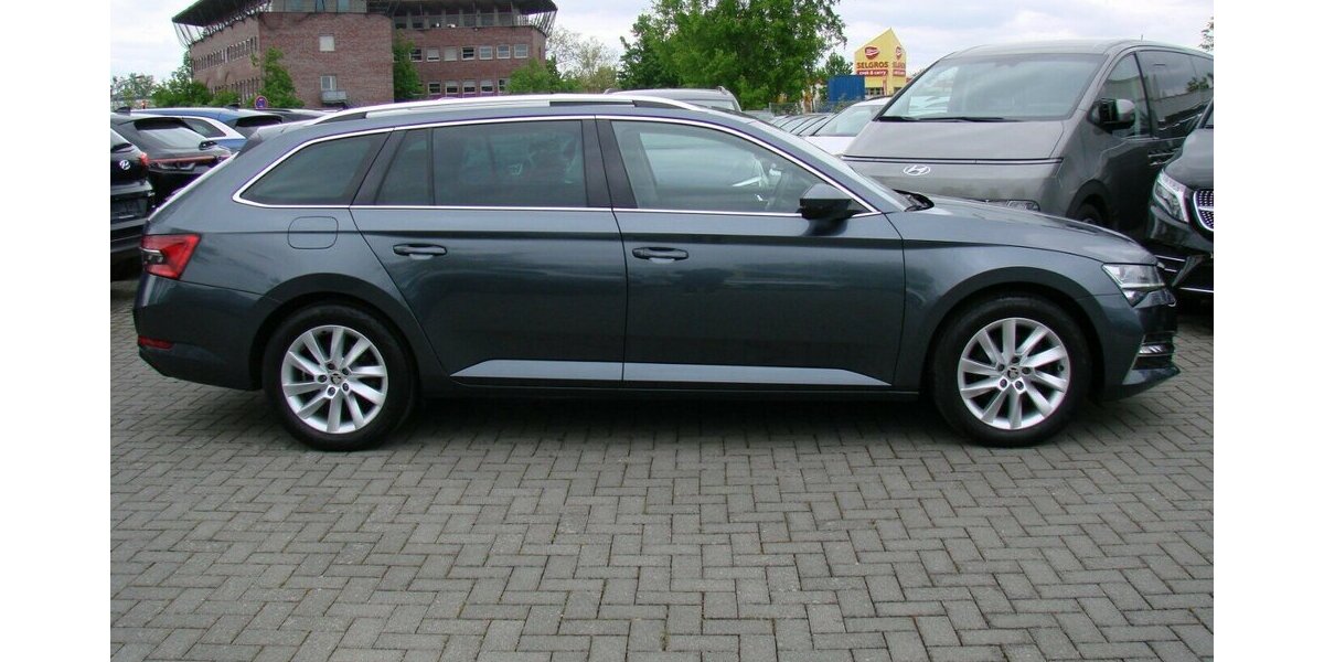 Skoda Superb 1.4 TSi iV PHEV Style ACC PANO LED Kamera 39.987 km 22.980 &euro; Falkensee 14612